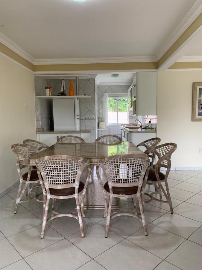Holiday home Inteiro 3 Quartos No Solar Bromelias Bombinhas
